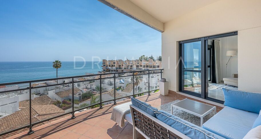 Spectaculaire penthouse avec vue sur la mer à Cosmo Beach, Estepona, à quelques mètres de la plage