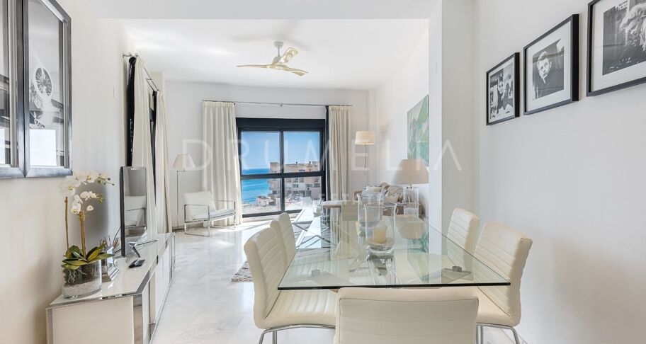 Spectaculaire penthouse avec vue sur la mer à Cosmo Beach, Estepona, à quelques mètres de la plage