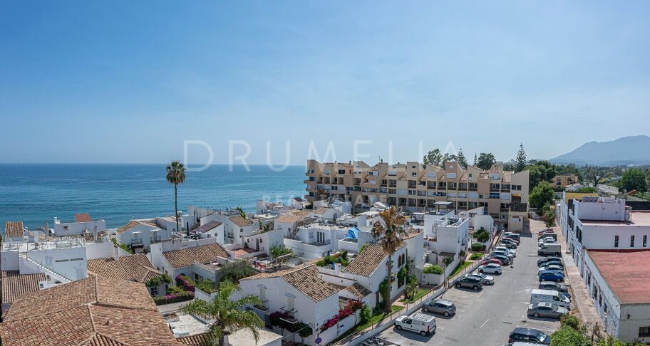 Spectaculaire penthouse avec vue sur la mer à Cosmo Beach, Estepona, à quelques mètres de la plage