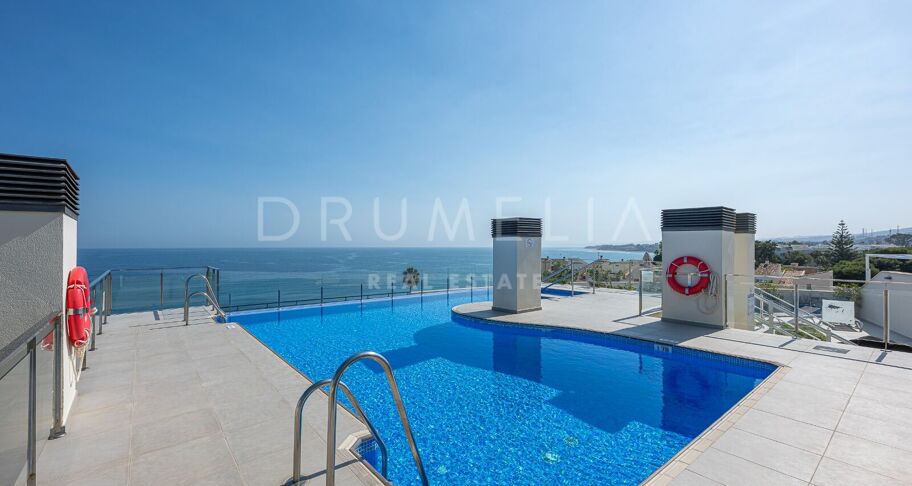 Spectaculaire penthouse avec vue sur la mer à Cosmo Beach, Estepona, à quelques mètres de la plage