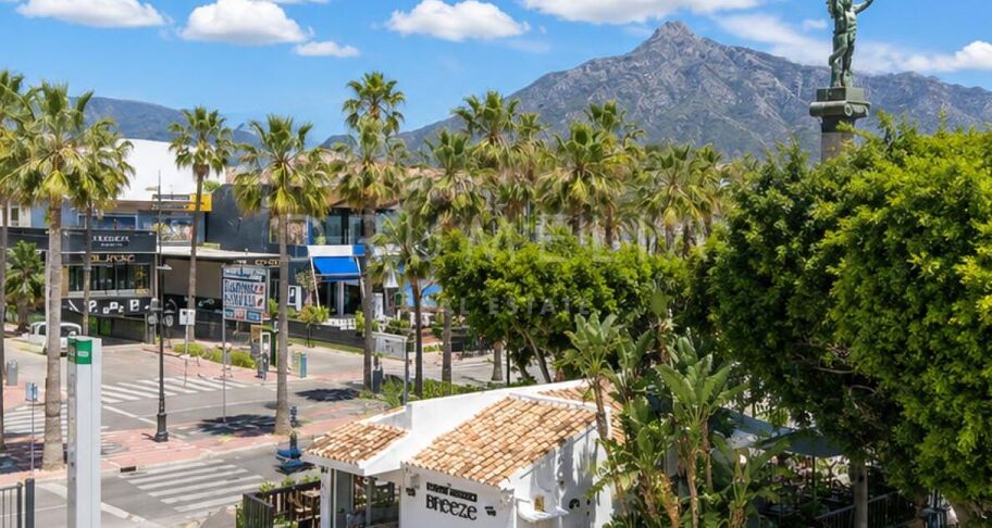 Appartement en front de la plage avec vue sur la mer au cœur de Puerto Banús
