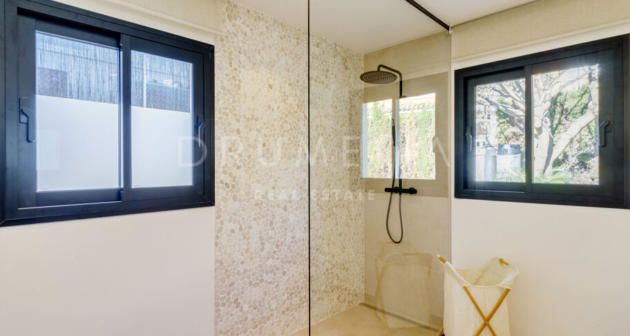 Elegant modern villa i Marbella