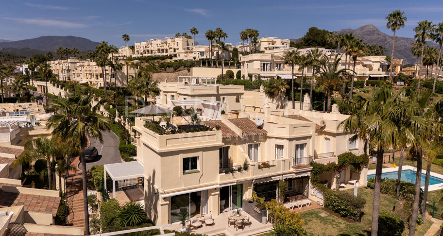 Modern townhouse New Golden Mile