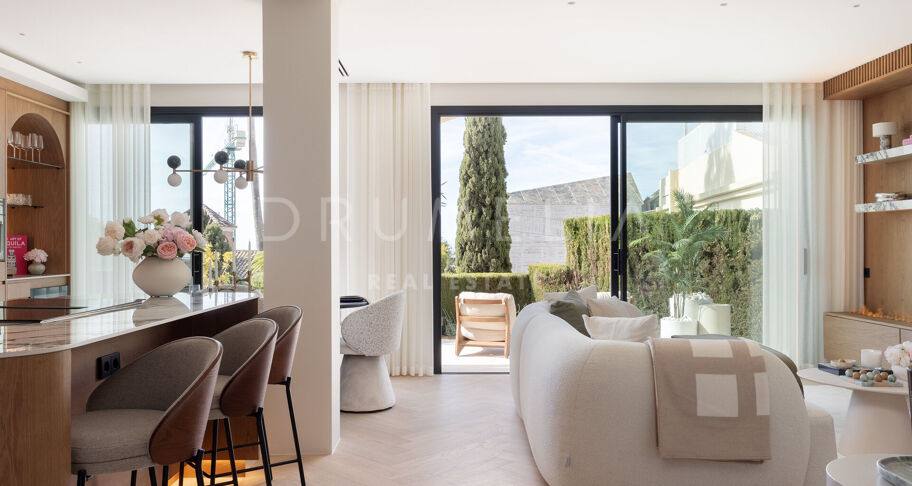 Modern townhouse New Golden Mile