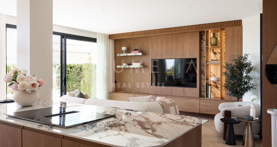 Modern townhouse New Golden Mile