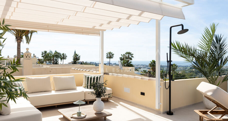 Modern townhouse New Golden Mile