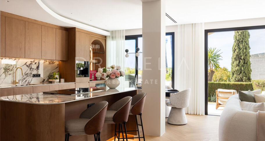 Modern townhouse New Golden Mile