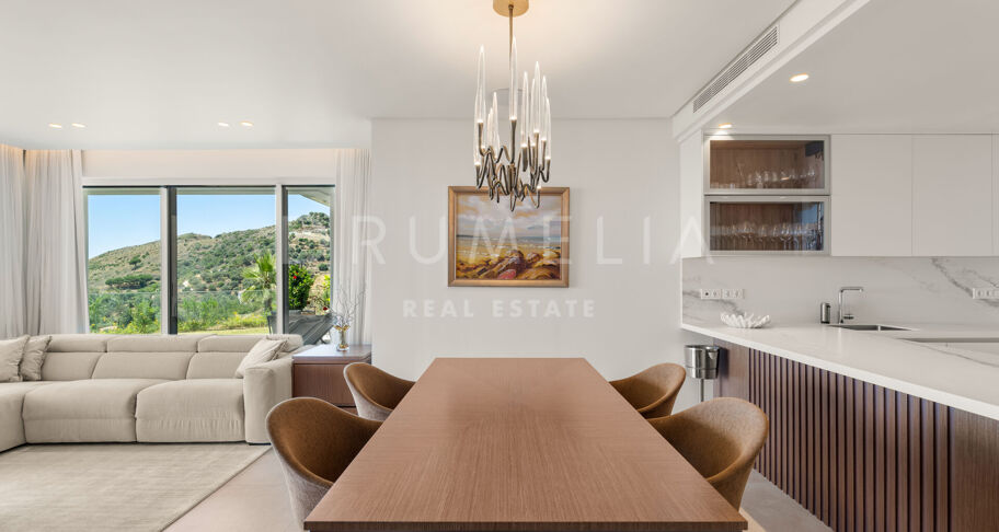 Elegant Apartment with a Garden in Palo Alto