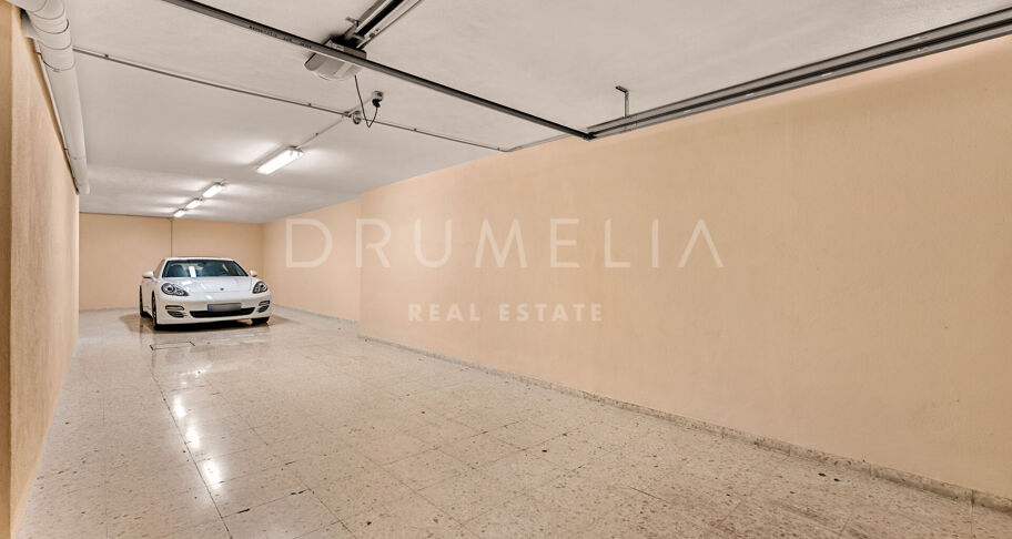 Villa junto a la playa en Marbella Este