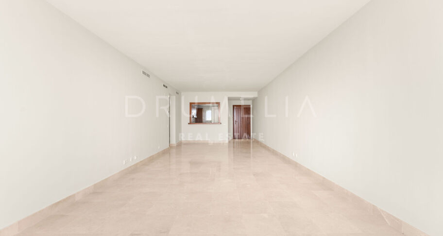 Apartment mit seitlichem Meerblick in Las Tortugas de Aloha, Nueva Andalucía