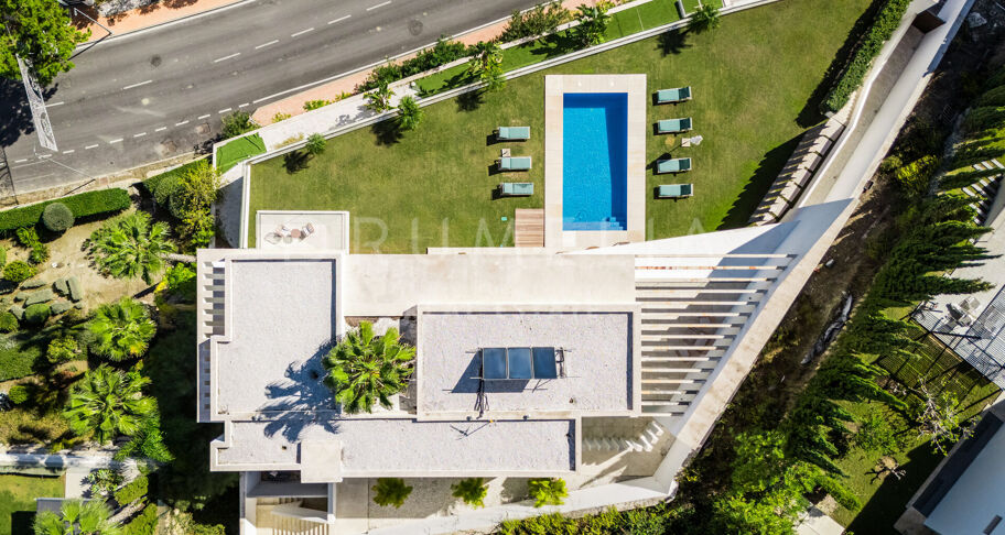 Exquisite Villa mit 5 Schlafzimmern und Panoramablick auf das Meer in La Alqueria