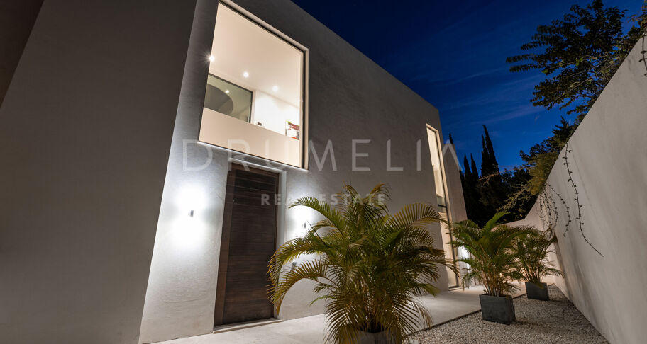 Exquisite Villa mit 5 Schlafzimmern und Panoramablick auf das Meer in La Alqueria