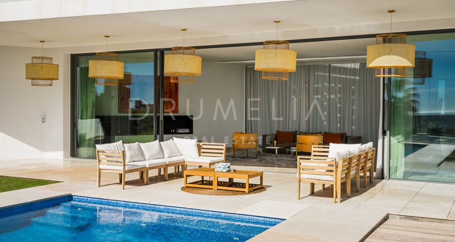 Exquisite Villa mit 5 Schlafzimmern und Panoramablick auf das Meer in La Alqueria
