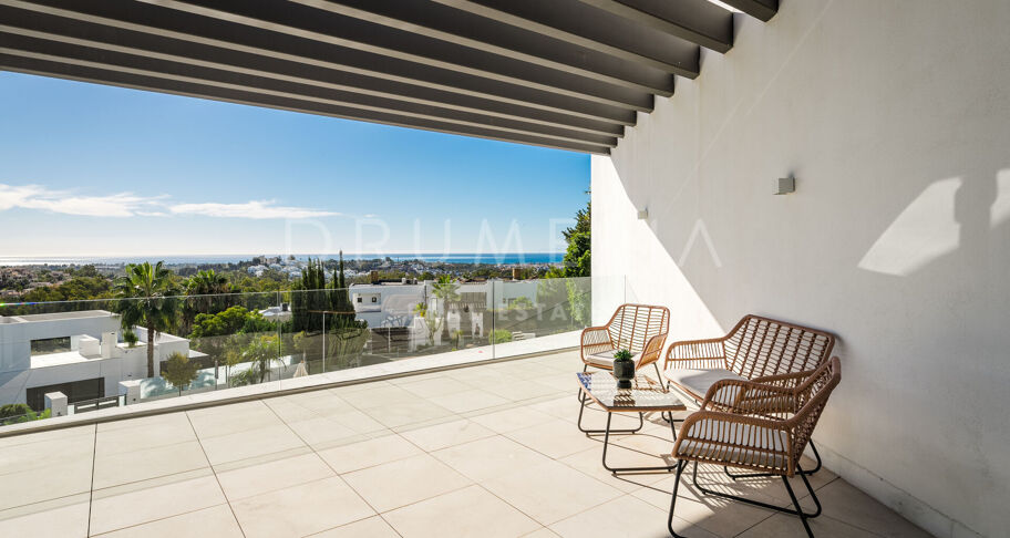 Exquisite Villa mit 5 Schlafzimmern und Panoramablick auf das Meer in La Alqueria