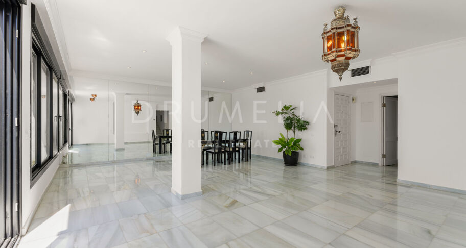 Duplex-Penthouse nahe Puerto Banús