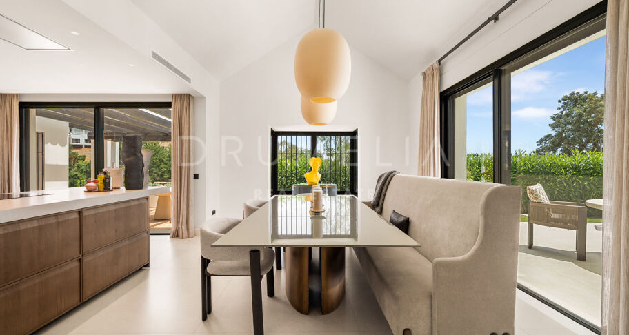 Recently renovated villa in Cascada de Camoján, Marbella