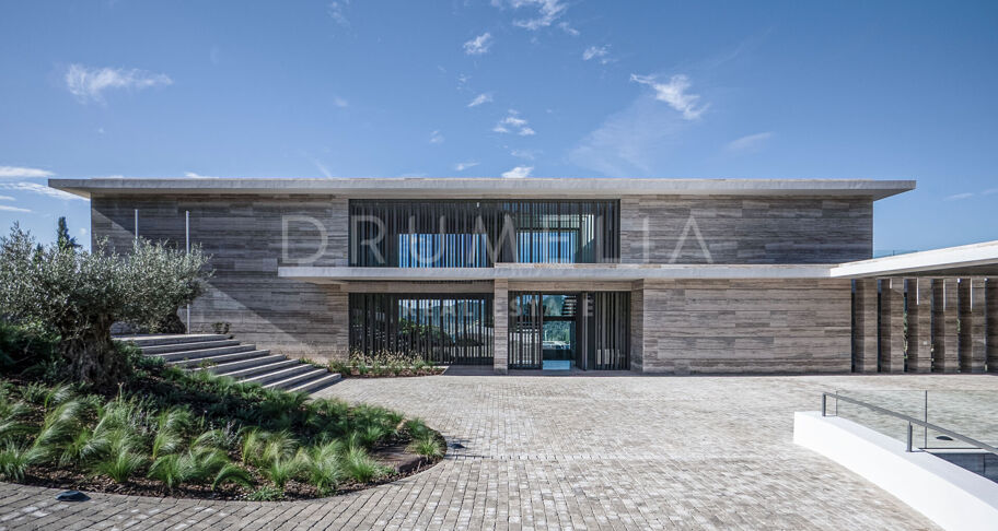 Brand-New Villa with Partial Sea Views in La Zagaleta, Benahavís