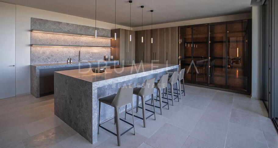 Brand-New Villa with Partial Sea Views in La Zagaleta, Benahavís