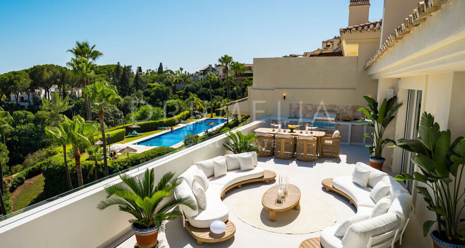 Luxury Penthouse with Sea Views in Sierra Blanca