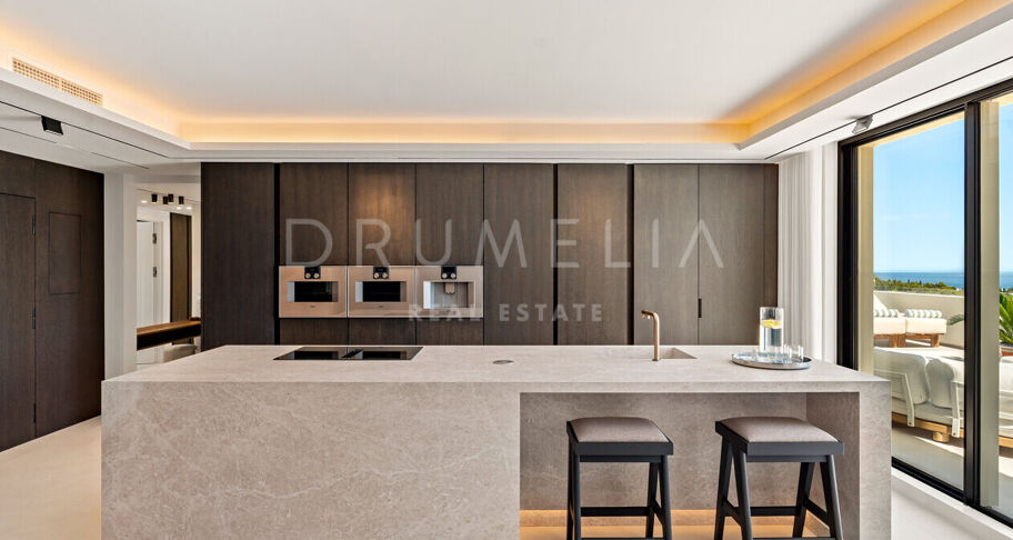 Luxury Penthouse with Sea Views in Sierra Blanca