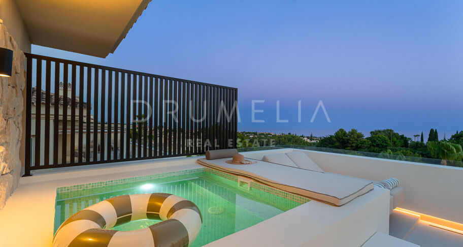 Luxury Penthouse with Sea Views in Sierra Blanca