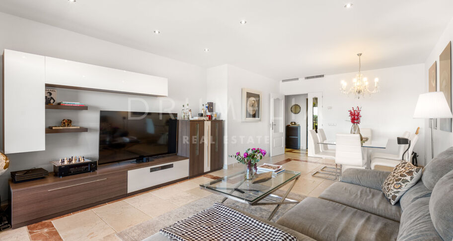 Appartement te koop in Benatalaya, Estepona Oost