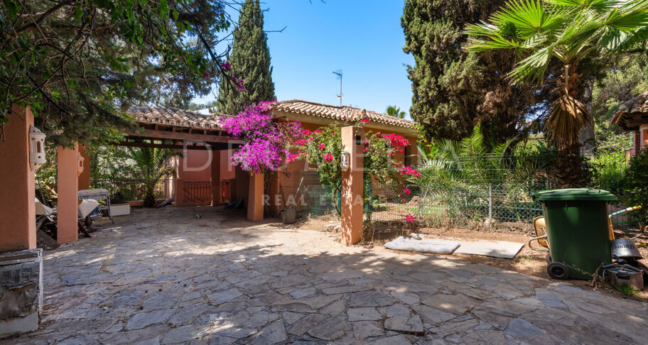 Encantadora villa andaluza en Las Lomas del Marbella Club