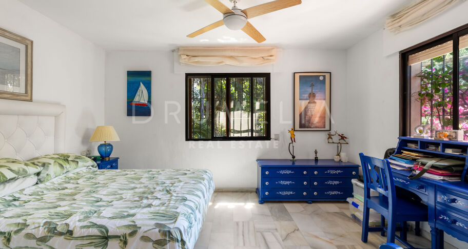 Encantadora villa andaluza en Las Lomas del Marbella Club