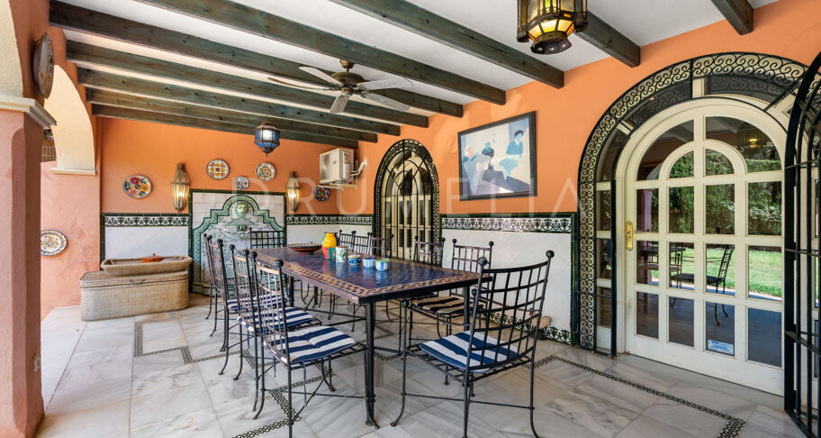 Encantadora villa andaluza en Las Lomas del Marbella Club