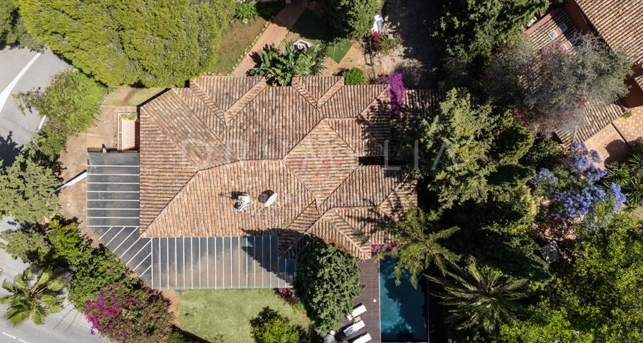 Encantadora villa andaluza en Las Lomas del Marbella Club