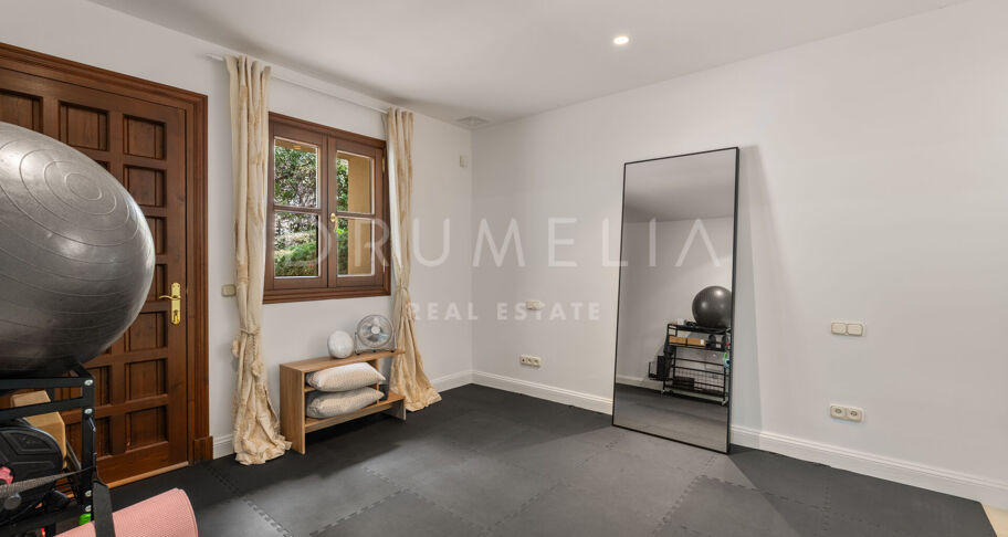 Luxury Mediterranean villa in La Zagaleta with additional plot with project for a second villa - Panoramic sea views in one of Europe's most exclusive gated communities