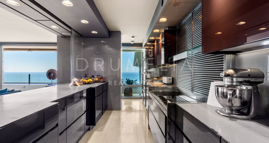 Exklusives Panorama-Penthouse in einer der begehrtesten Gegenden von Ost-Marbella