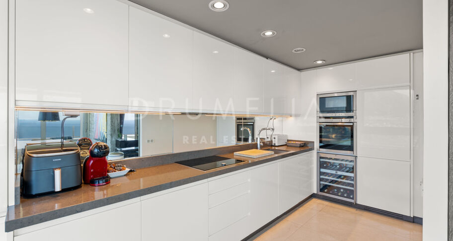 Exklusives Panorama-Penthouse in einer der begehrtesten Gegenden von Ost-Marbella