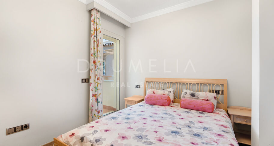 Exklusives Apartment in Condado de Sierra Blanca - Panoramablick auf Meer und Berge in einer der renommiertesten Gegenden Marbellas