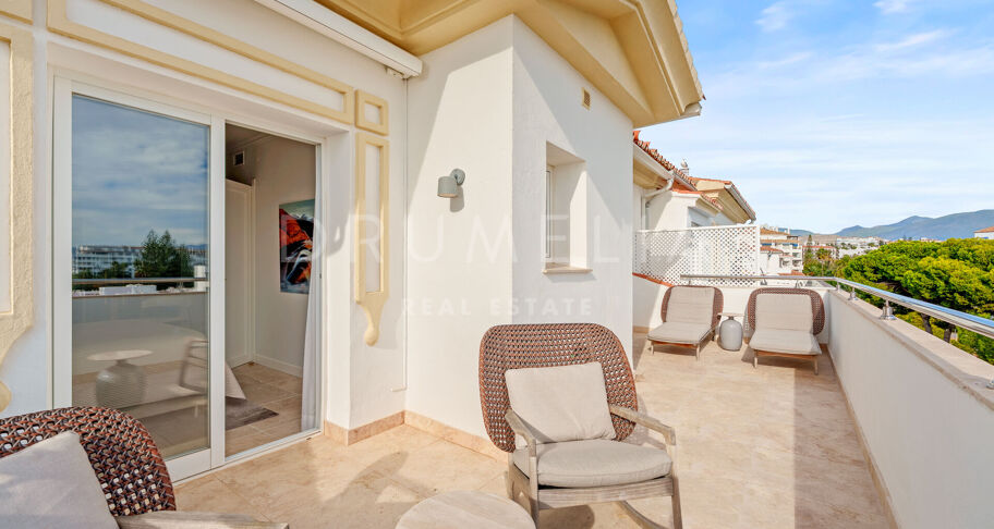 Appartement rénové en front de mer à Andalucía del Mar, Puerto Banús