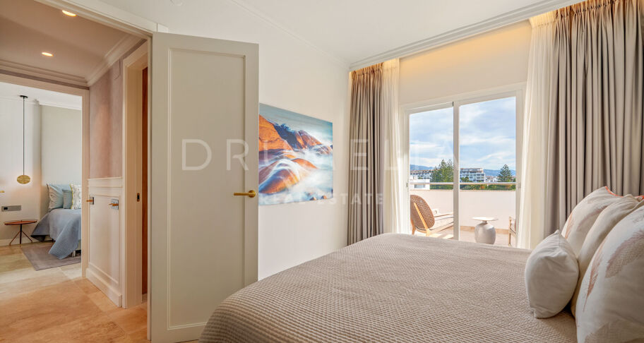 Appartement rénové en front de mer à Andalucía del Mar, Puerto Banús