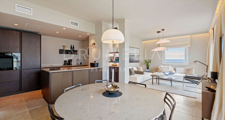Appartement rénové en front de mer à Andalucía del Mar, Puerto Banús