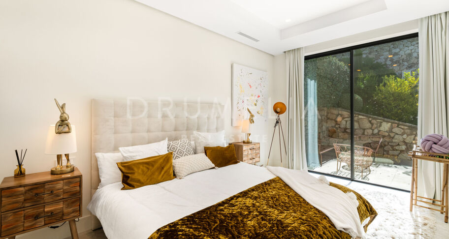 Contemporary Sea-View Villa in Río Real, Marbella