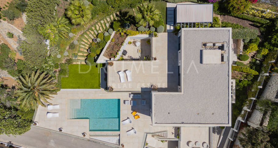 Contemporary Sea-View Villa in Río Real, Marbella