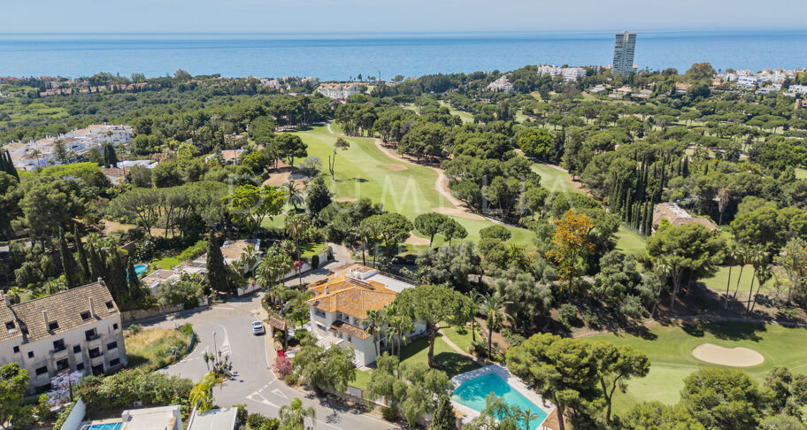 Contemporary Sea-View Villa in Río Real, Marbella