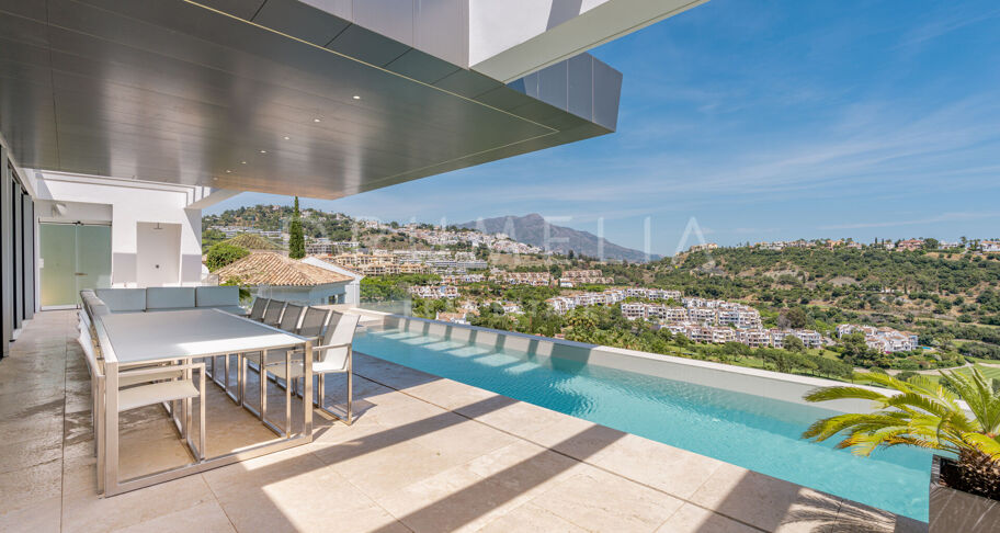 Villa Kasia - Contemporary villa with panoramic sea and mountain views