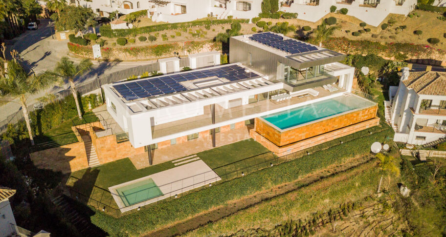 Villa Kasia - Contemporary villa with panoramic sea and mountain views