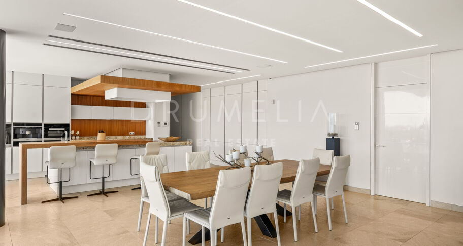 Villa Kasia - Contemporary villa with panoramic sea and mountain views