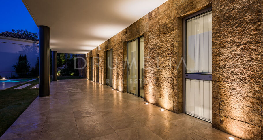 Villa Kasia - Contemporary villa with panoramic sea and mountain views