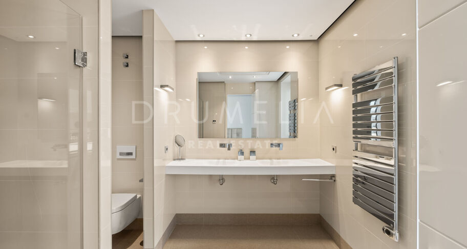 Villa Kasia - Contemporary villa with panoramic sea and mountain views