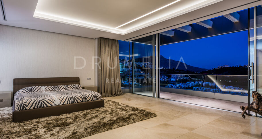 Villa Kasia - Contemporary villa with panoramic sea and mountain views