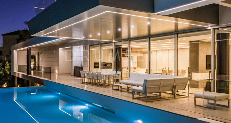 Villa Kasia - Contemporary villa with panoramic sea and mountain views