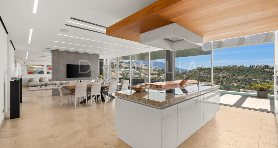Villa Kasia - Contemporary villa with panoramic sea and mountain views