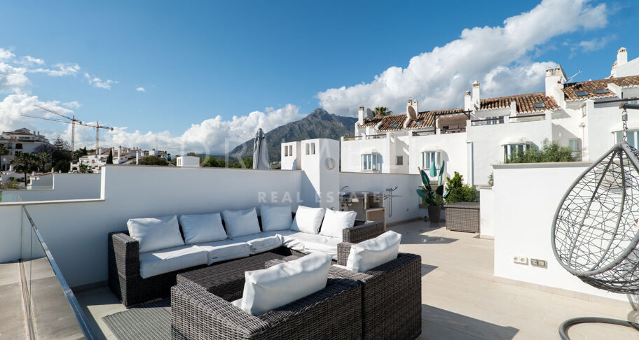 Townhouse met 3 slaapkamers en panoramisch uitzicht aan de Golden Mile