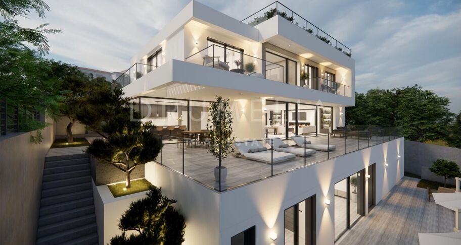 Proyecto de villa contemporánea con piscina y solárium en Elviria, Marbella Este